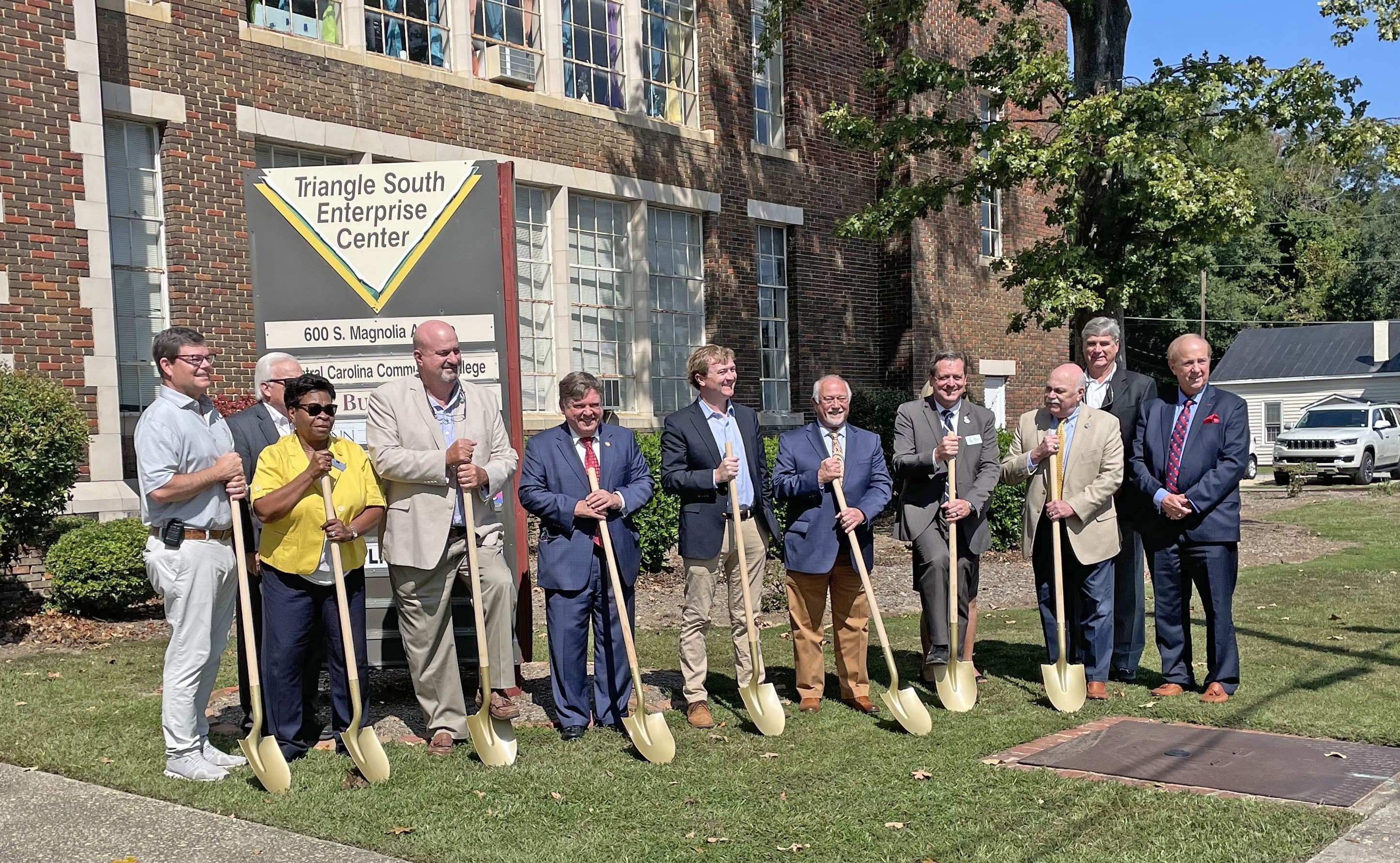 Group image at groundbreaking